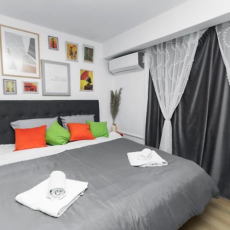 11 Steps' Lovely Studio In The Center Τίρανα Εξωτερικό φωτογραφία