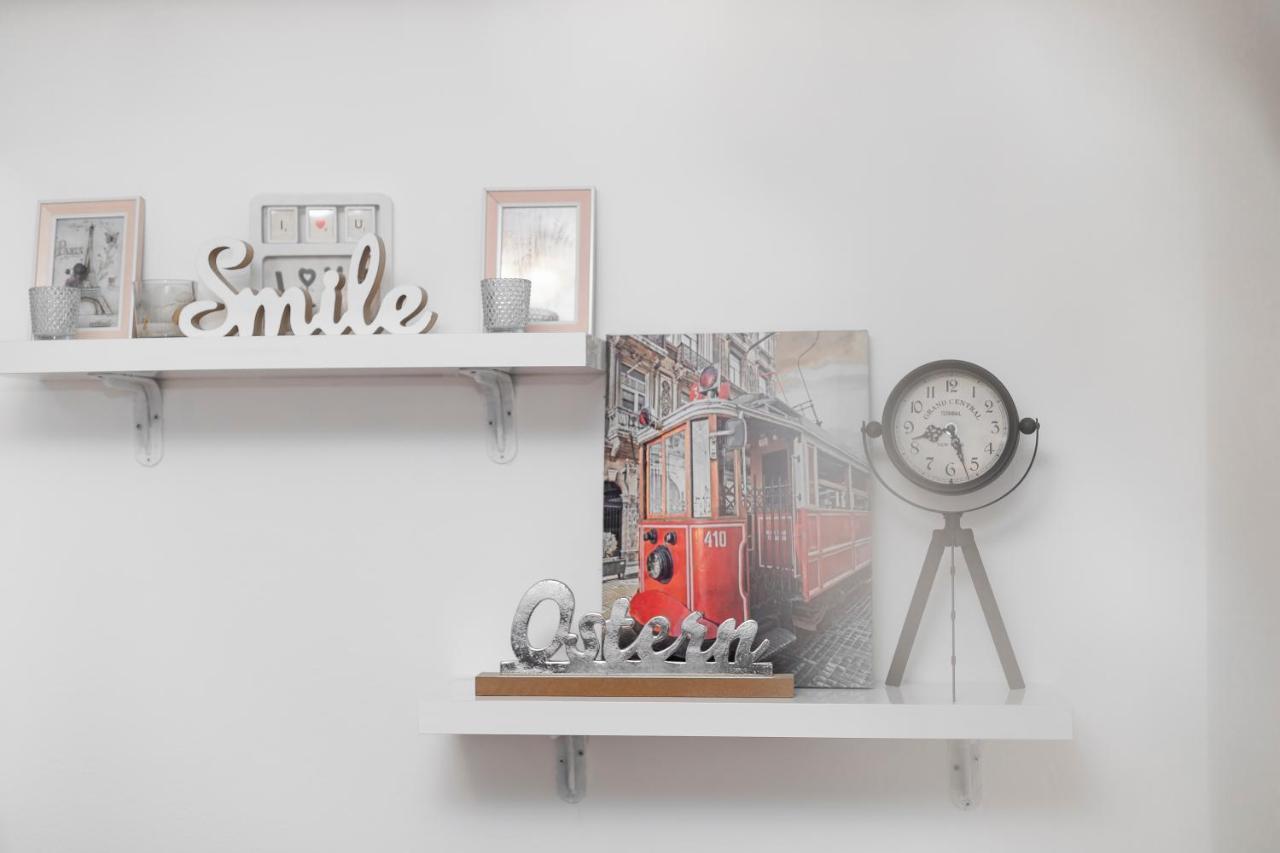 11 Steps' Lovely Studio In The Center Τίρανα Εξωτερικό φωτογραφία